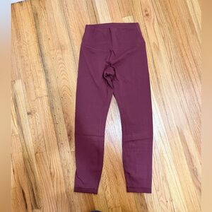 Wunder train high rise Lulu leggings